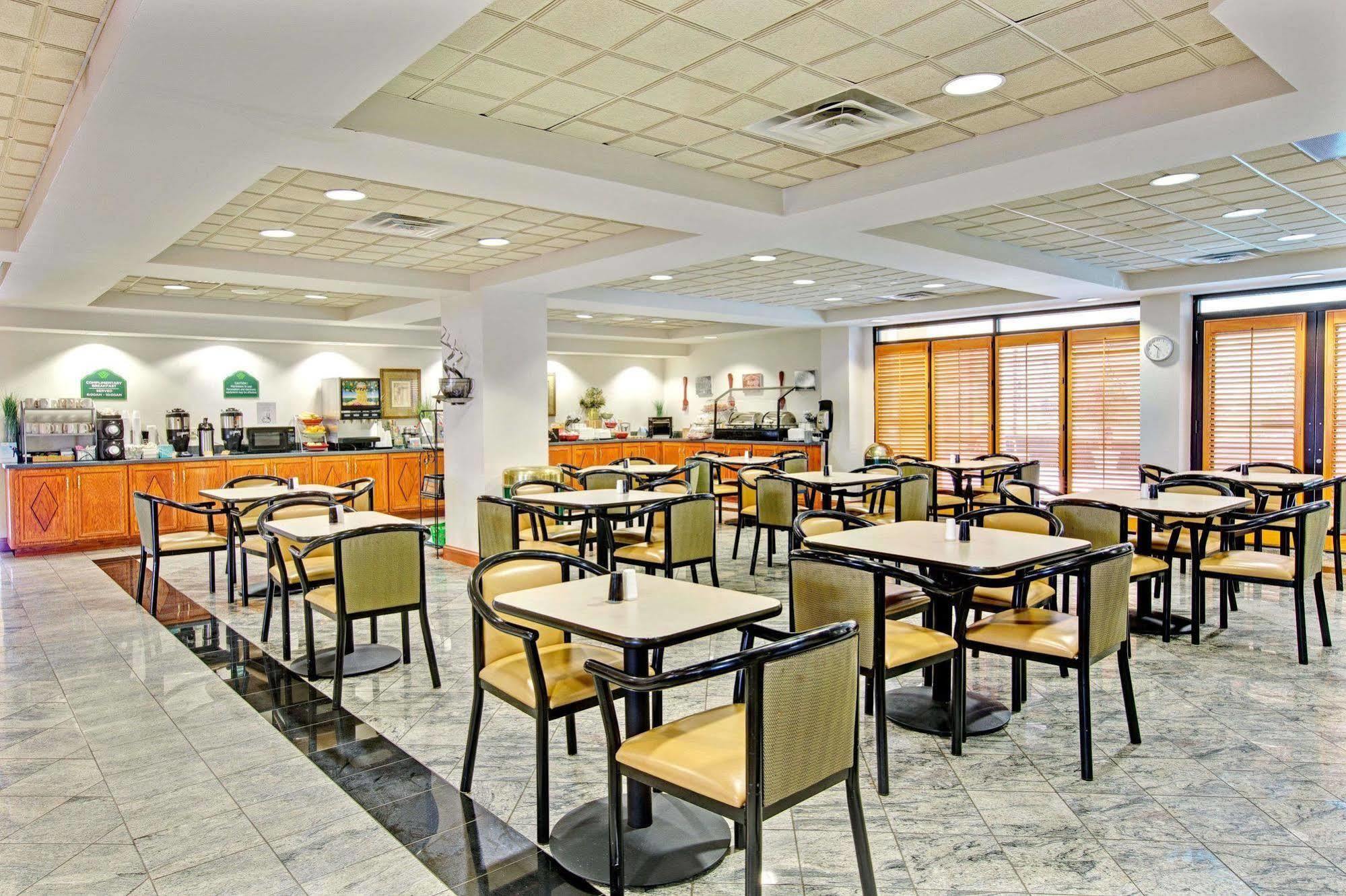 La Quinta Inn & Suites By Wyndham Мурсвілл Екстер'єр фото
